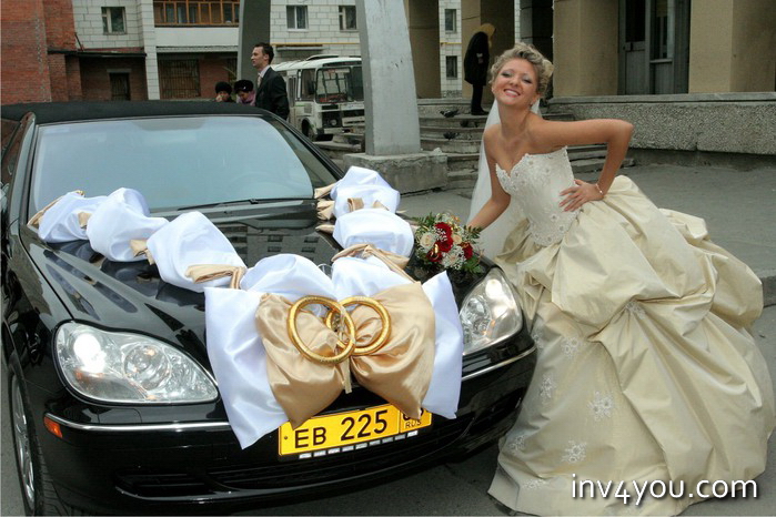 свадебные ленты на машину 
